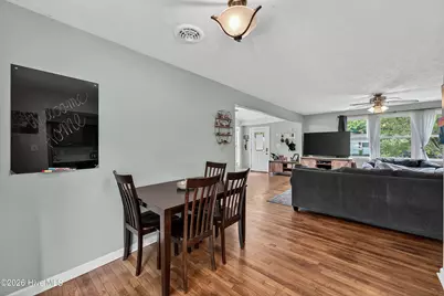 512 Woodhaven Drive, Jacksonville, NC 28540 - Photo 10