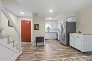 101 Quarterdeck Townhouses, New Bern, NC 28562 - Photo 4