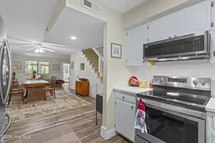 101 Quarterdeck Townhouses, New Bern, NC 28562 - Photo 6