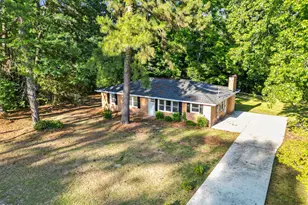 146 Forest Dr W, Whiteville, NC 28472 - Photo 2