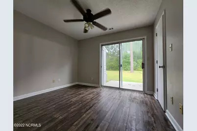 12 Portwest Townhouses Court #Apt D, Swansboro, NC 28584 - Photo 4
