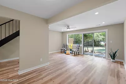 220 Elizabeth Street #C10, Chapel Hill, NC 27514 - Photo 2