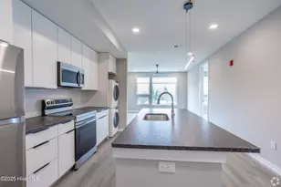 607 S 11th St, Wilmington, NC 28401 - Photo 2