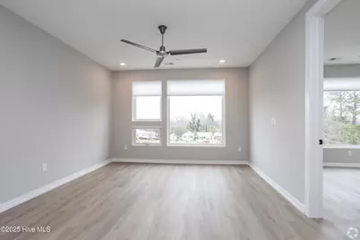 607 S 11th Street #208, Wilmington, NC 28401 - Photo 6