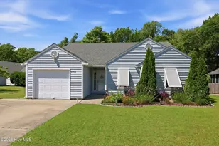 2916 Mandy Ln, Morehead City, NC 28557 - Photo 2