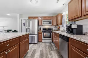 214 Carolina Dr, Jacksonville, NC 28546 - Photo 8