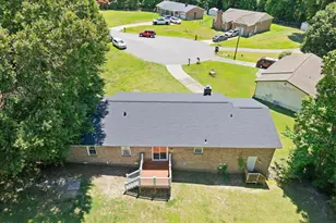214 Carolina Dr, Jacksonville, NC 28546 - Photo 32