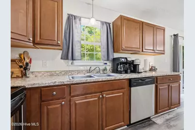 214 Carolina Drive, Jacksonville, NC 28546 - Photo 10