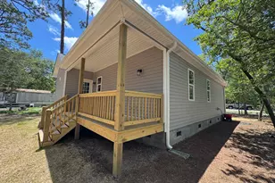 142 Redwood Rd, Boiling Spring Lakes, NC 28461 - Photo 6