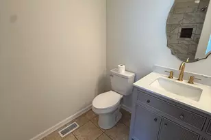136 Kensington Wy, Aberdeen, NC 28315 - Photo 18