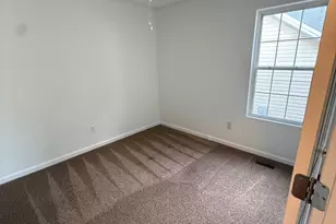 136 Kensington Wy, Aberdeen, NC 28315 - Photo 20
