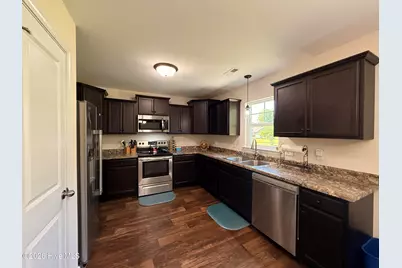 305 Agatha Court, Jacksonville, NC 28540 - Photo 6