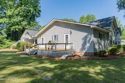 512 S Ashe Street, Bladenboro, NC 28320 - Photo 8