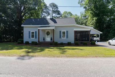512 S Ashe Street, Bladenboro, NC 28320 - Photo 1