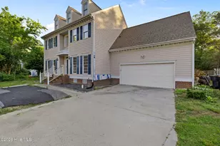 212 N Marion Dr, Goldsboro, NC 27534 - Photo 2