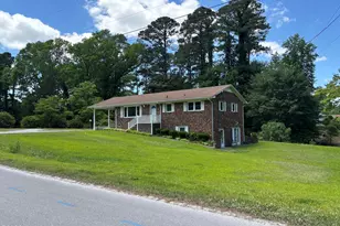 312 Neuse Cliffs Rd, New Bern, NC 28560 - Photo 2