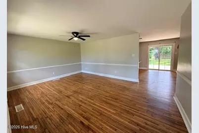 409 Hardy Avenue, New Bern, NC 28560 - Photo 10
