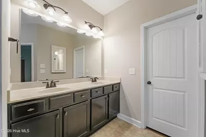 134 Mittams Point Drive, Jacksonville, NC 28546 - Photo 32