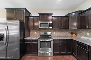134 Mittams Point Dr, Jacksonville, NC 28546 - Photo 18