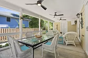 417 Holly St, Emerald Isle, NC 28594 - Photo 12
