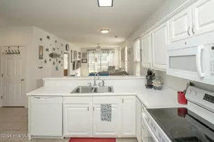 878 Great Egret Cir SW, Sunset Beach, NC 28468 - Photo 4