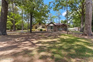 2006 W Broad St, Elizabethtown, NC 28337 - Photo 4