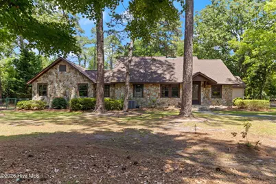 2006 W Broad Street, Elizabethtown, NC 28337 - Photo 1