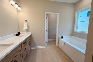 3704 Huntcliff Dr, La Grange, NC 28551 - Photo 16