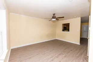 104 Streamwood Dr, Jacksonville, NC 28546 - Photo 2