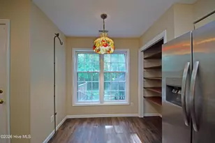 186 Raintree Cir, Jacksonville, NC 28540 - Photo 8