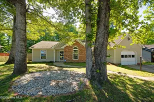 186 Raintree Cir, Jacksonville, NC 28540 - Photo 2