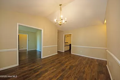 186 Raintree Circle, Jacksonville, NC 28540 - Photo 6