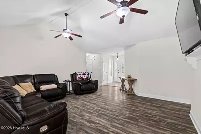 132 Forest Bluff Drive, Jacksonville, NC 28540 - Photo 6