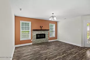 132 Forest Bluff Dr, Jacksonville, NC 28540 - Photo 8