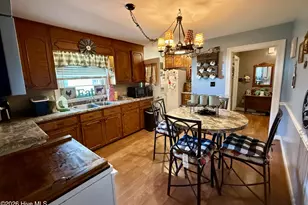 207 W Church St, Walstonburg, NC 27888 - Photo 4