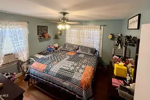 207 W Church St, Walstonburg, NC 27888 - Photo 8
