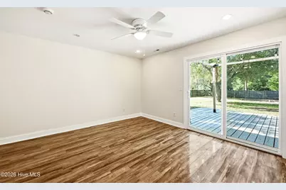 548 Manassas Drive, Wilmington, NC 28409 - Photo 6