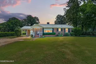 403 S Pearl St, Princeton, NC 27569 - Photo 1