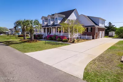 109 Fifth Avenue S, Kure Beach, NC 28449 - Photo 6