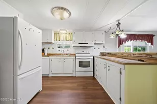 3526 Red Tip Ln, Farmville, NC 27828 - Photo 16