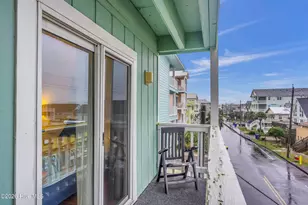 902 Carolina Beach Ave N, Carolina Beach, NC 28428 - Photo 22