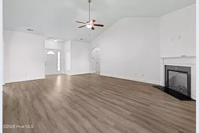 506 Ivory Court, Jacksonville, NC 28546 - Photo 4