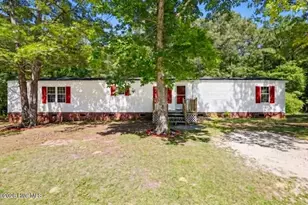 106 McClendon Ct, Richlands, NC 28574 - Photo 2