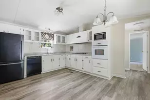 106 McClendon Ct, Richlands, NC 28574 - Photo 8