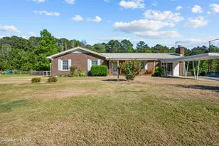 207 Maplehurst Dr, Jacksonville, NC 28540 - Photo 2
