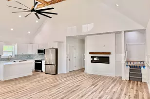 106 NW 23rd St, Oak Island, NC 28465 - Photo 4