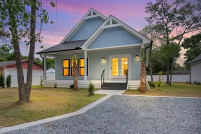 106 NW 23rd Street, Oak Island, NC 28465 - Photo 2