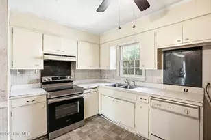 5117 Chaucer Dr, Wilmington, NC 28405 - Photo 12