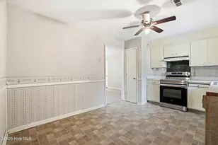 5117 Chaucer Dr, Wilmington, NC 28405 - Photo 10