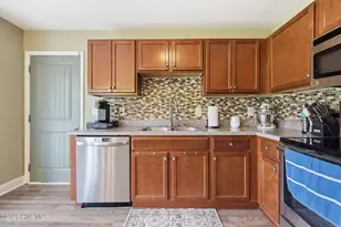 645 Hubert Blvd, Hubert, NC 28539 - Photo 14